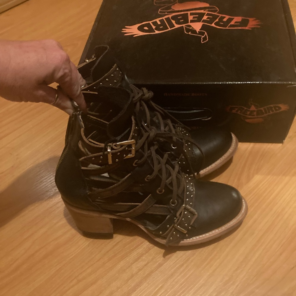 Freebird Cheyenne sandal - boots size 8